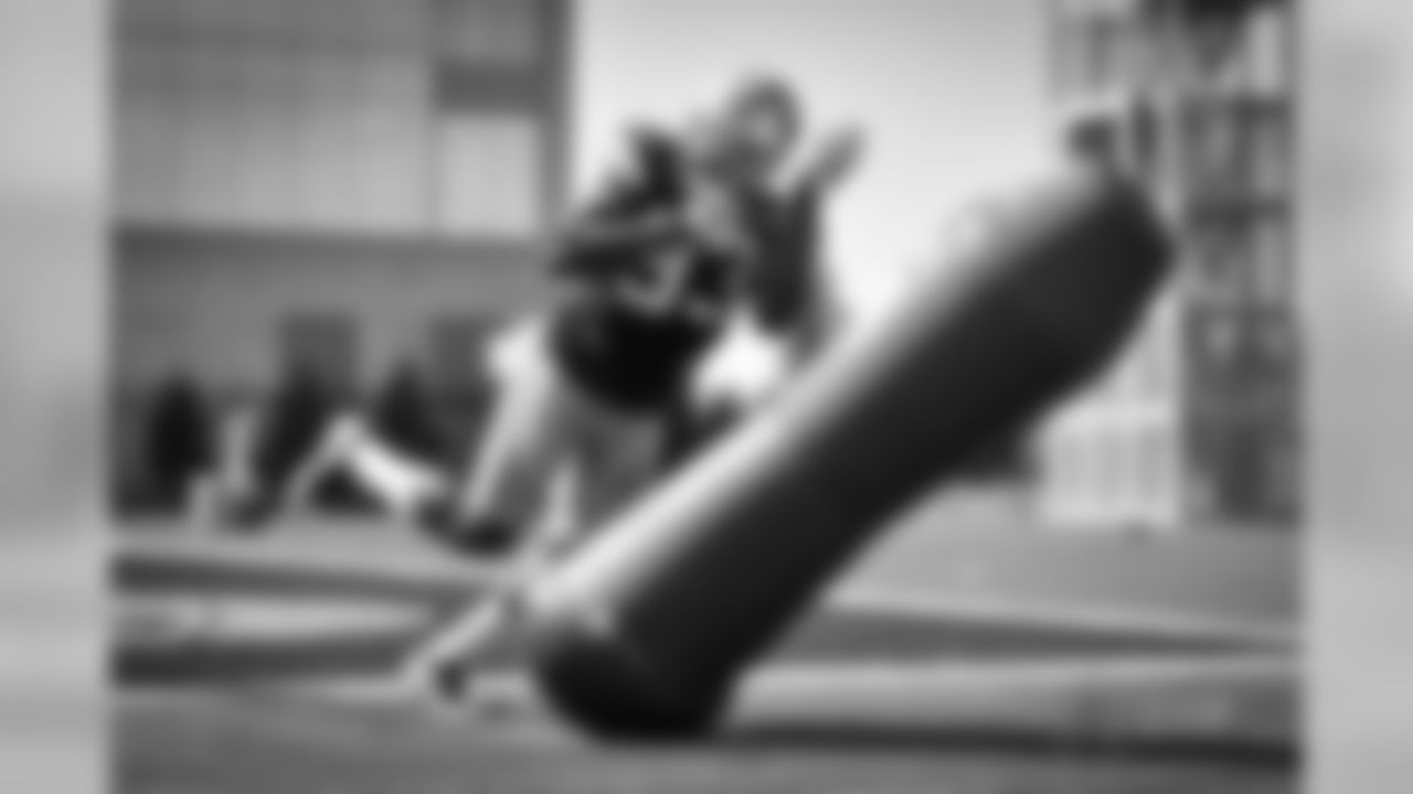 20160921_practice_benson_mayowa_selects_jj0202.jpg
