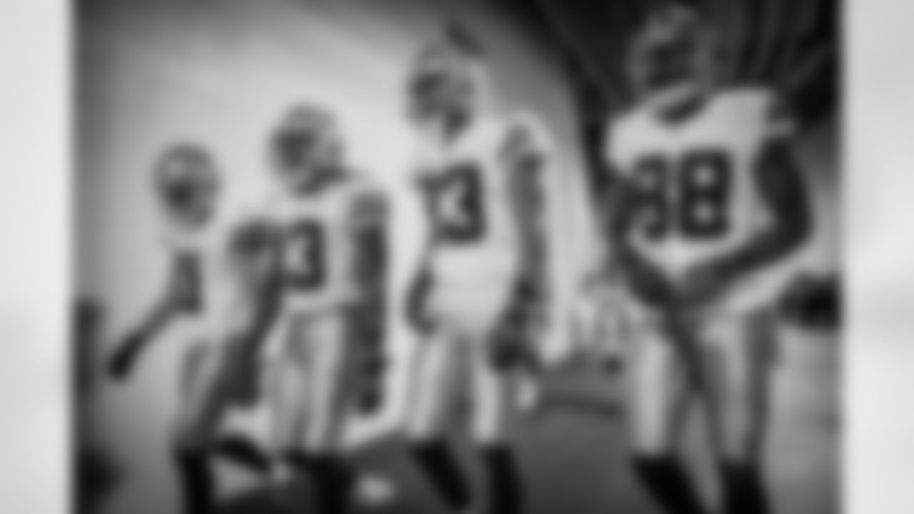 20161114_dal_vs_pit_wrs_selects_jj2286.jpg