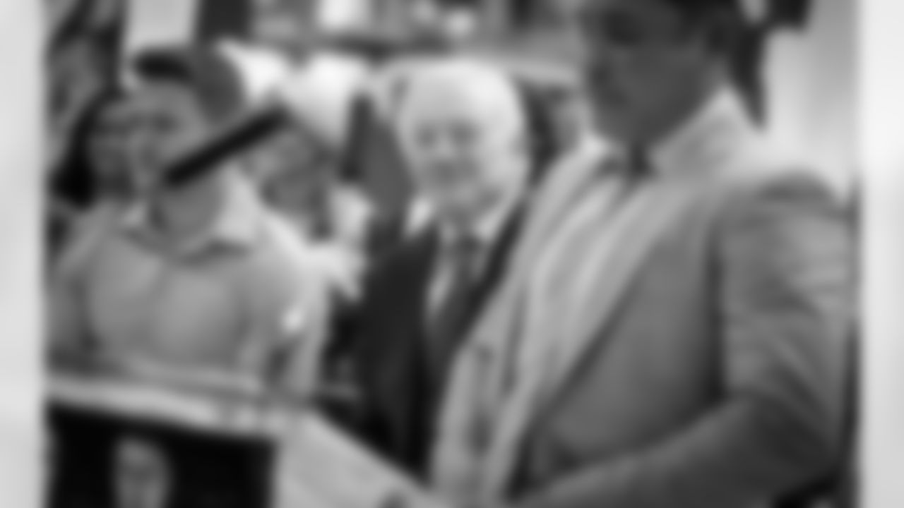 20160718_dal_jerry_jones61.jpg