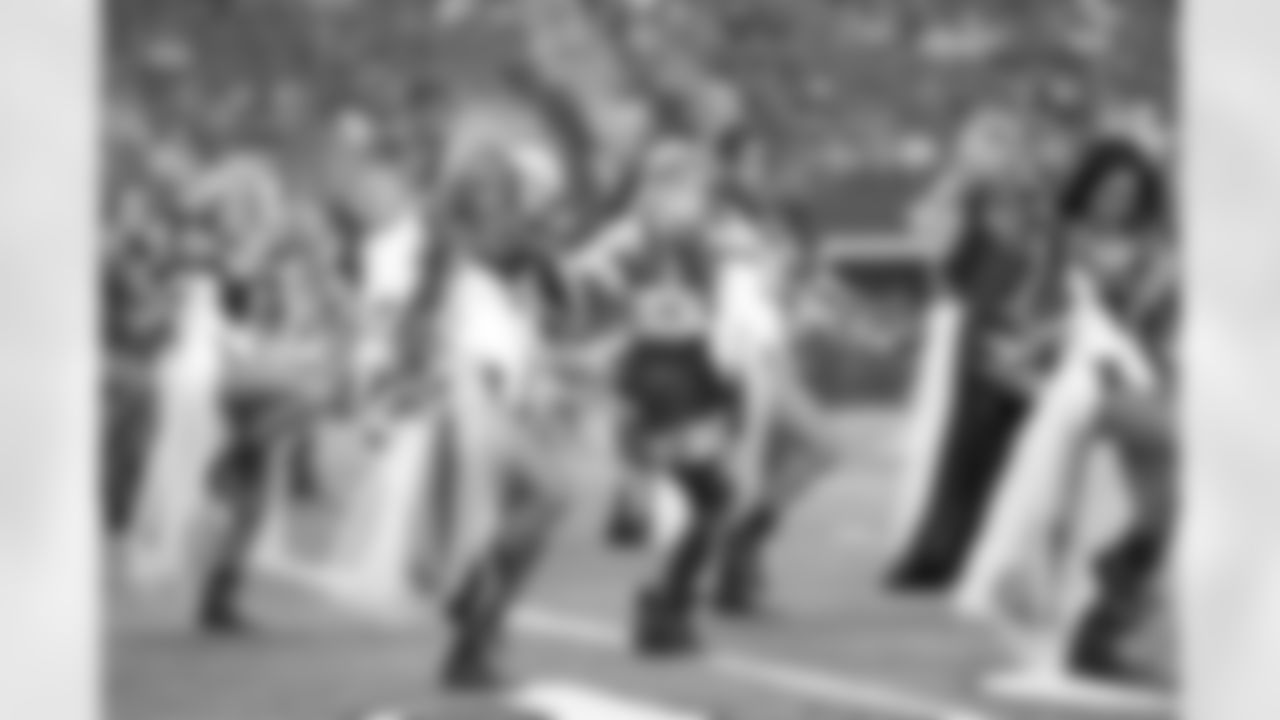 20141027_dal_cheers_halloween152.jpg