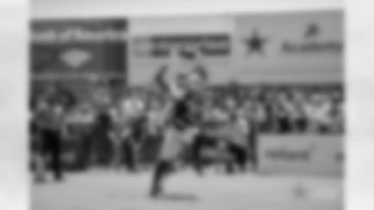 20170810_dal_dez_bryant_selects_jj29225.jpg