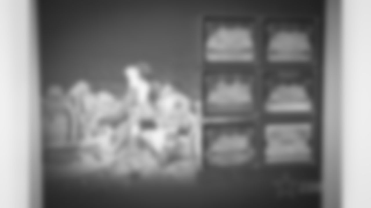 2016021_dal_thestar_media_tour_quickies23.jpg