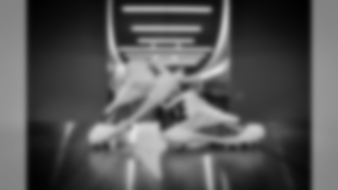 20161129_shoes_all_jj7726.jpg