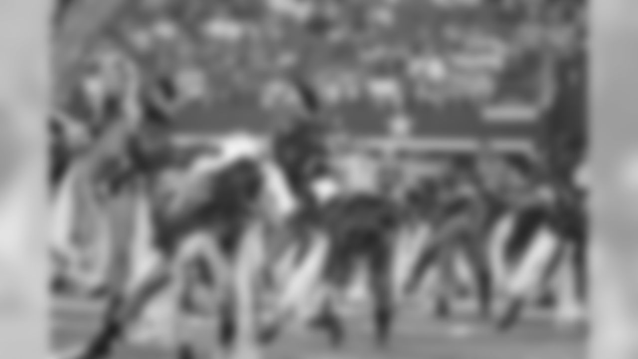 20141027_dal_cheers_halloween036.jpg