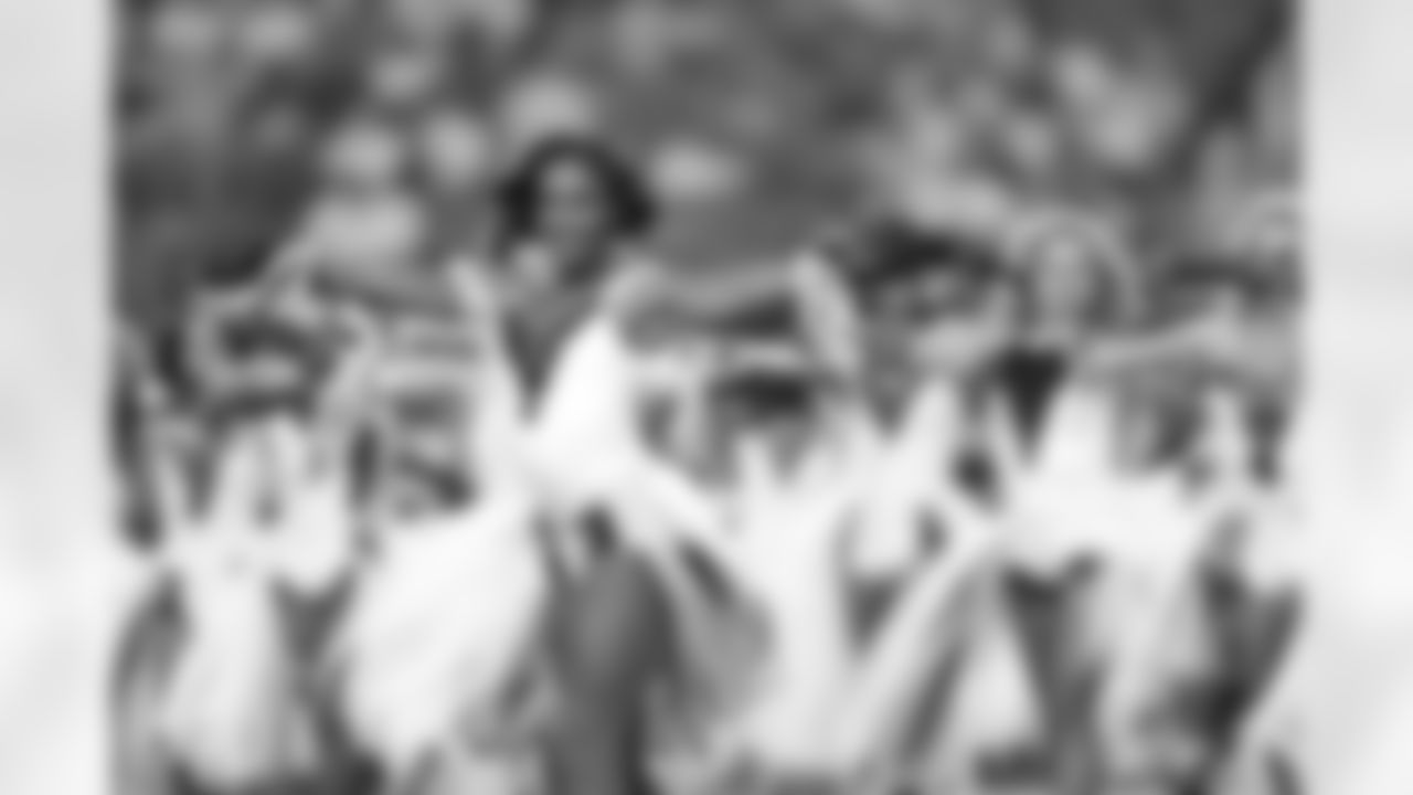 20141027_dal_cheers_halloween091.jpg