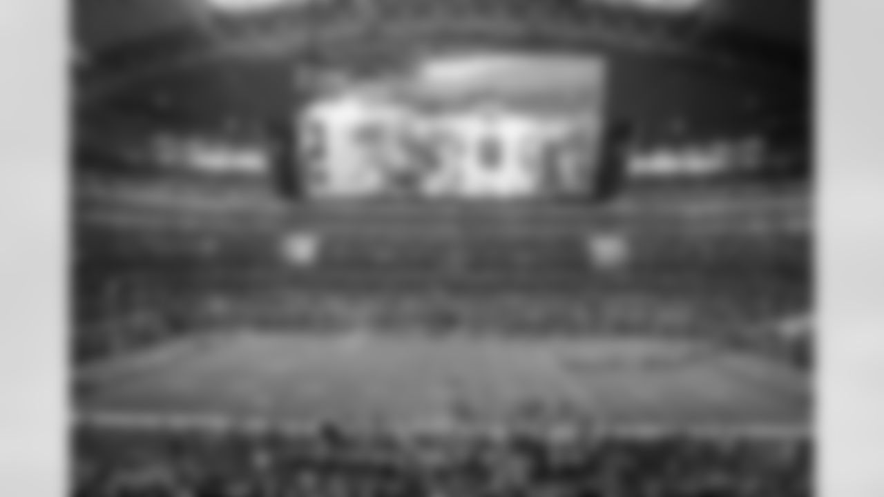 20171105_dal_tony_romo_tribute27.jpg