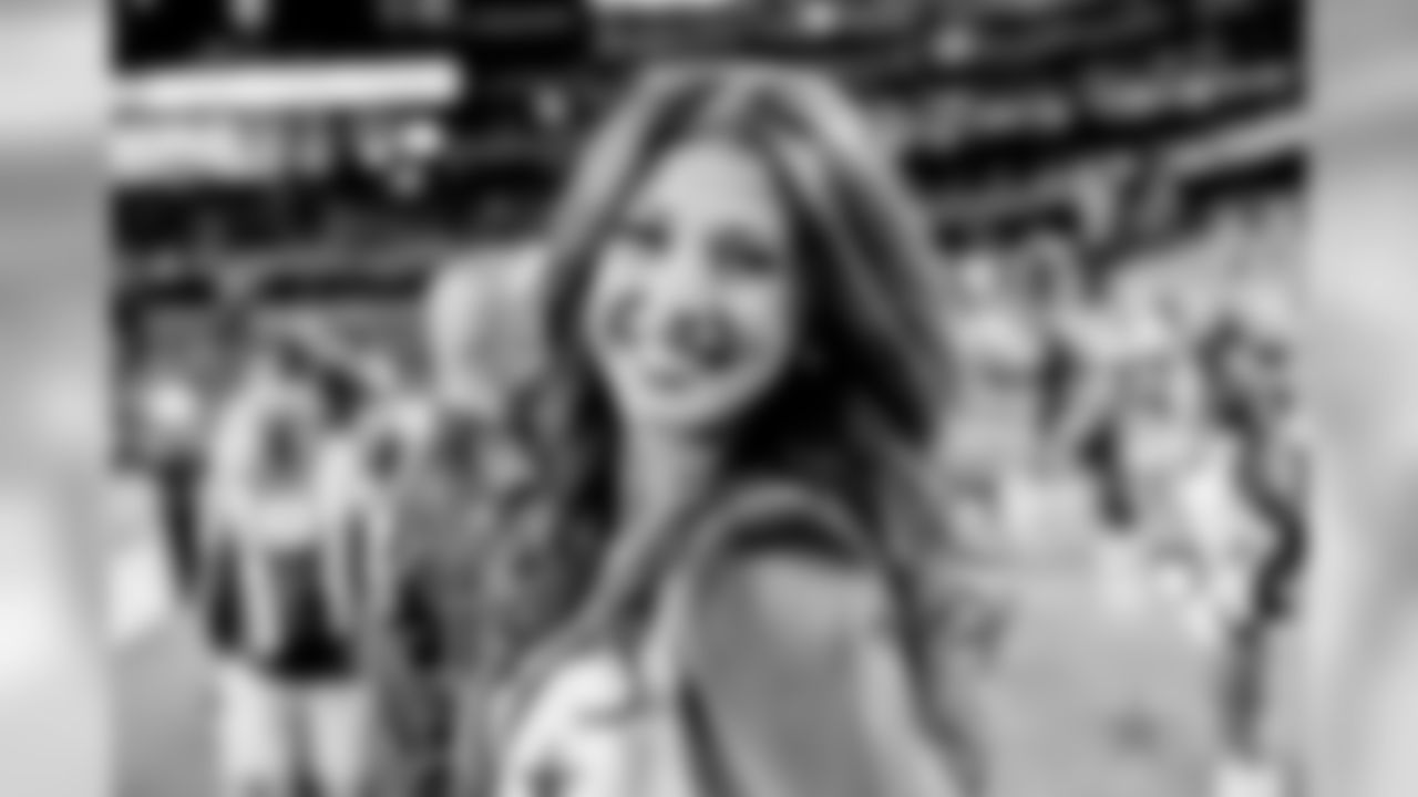 20171130_cheers_selects_jj61685-fix.jpg