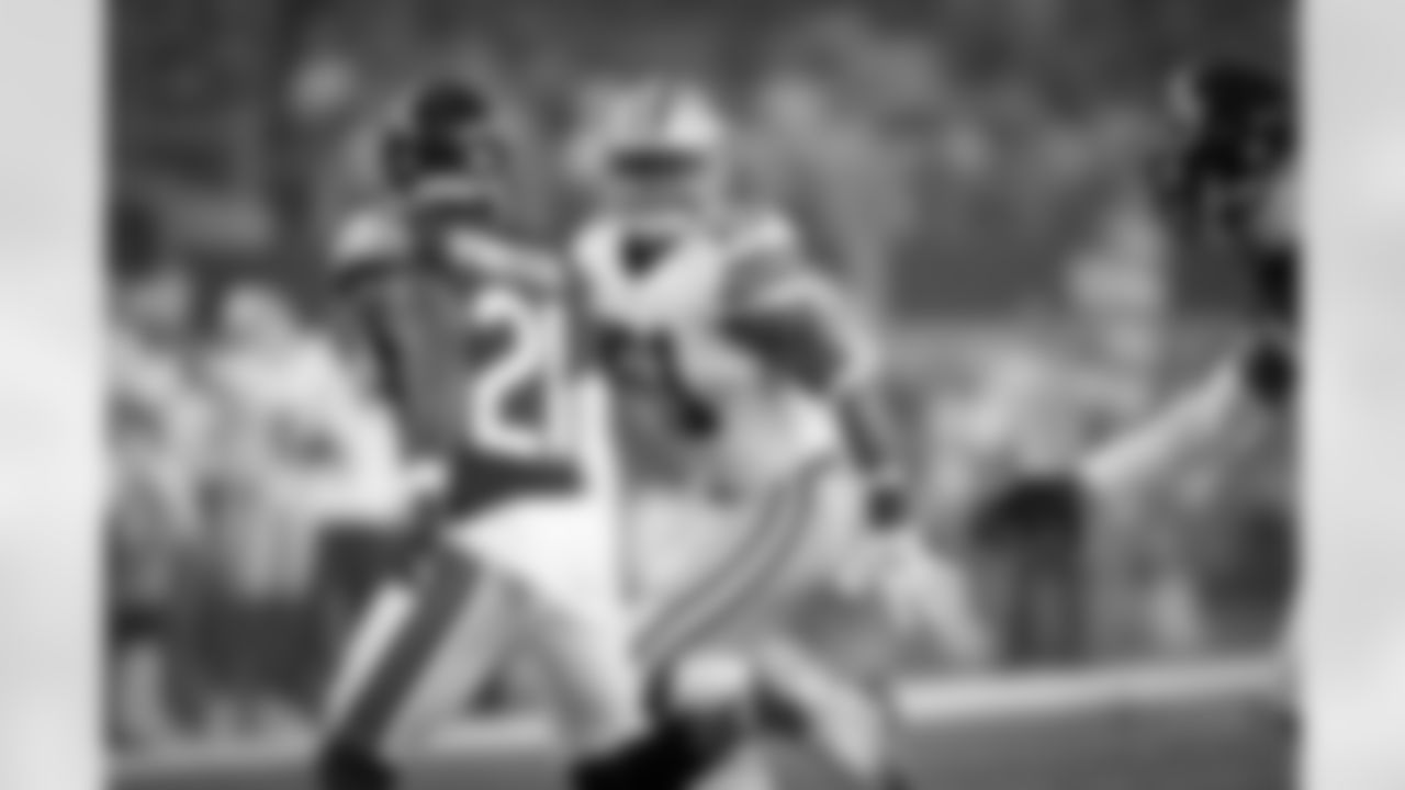 20160925_dal_ezekiel_elliott08.jpg