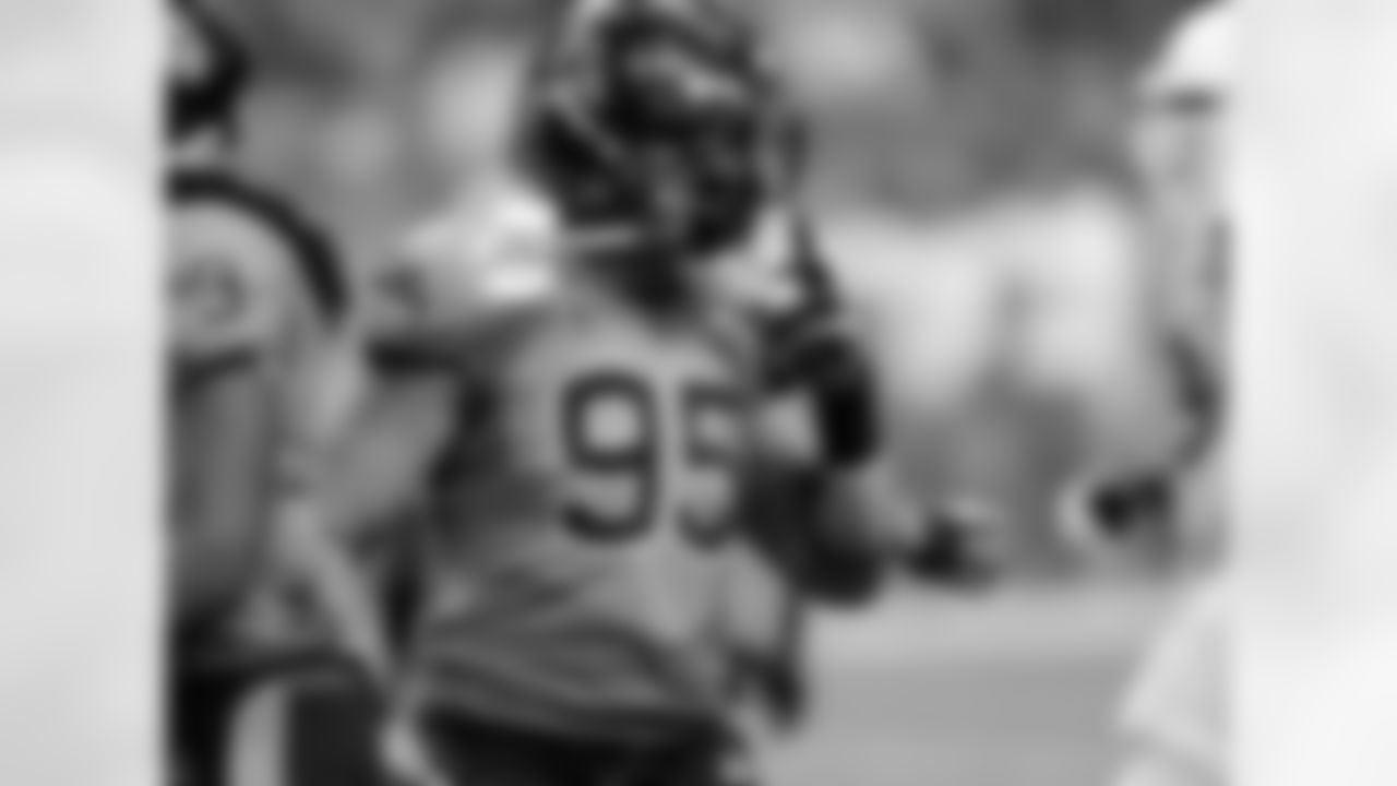 Scott Crichton - DE - Oregon State