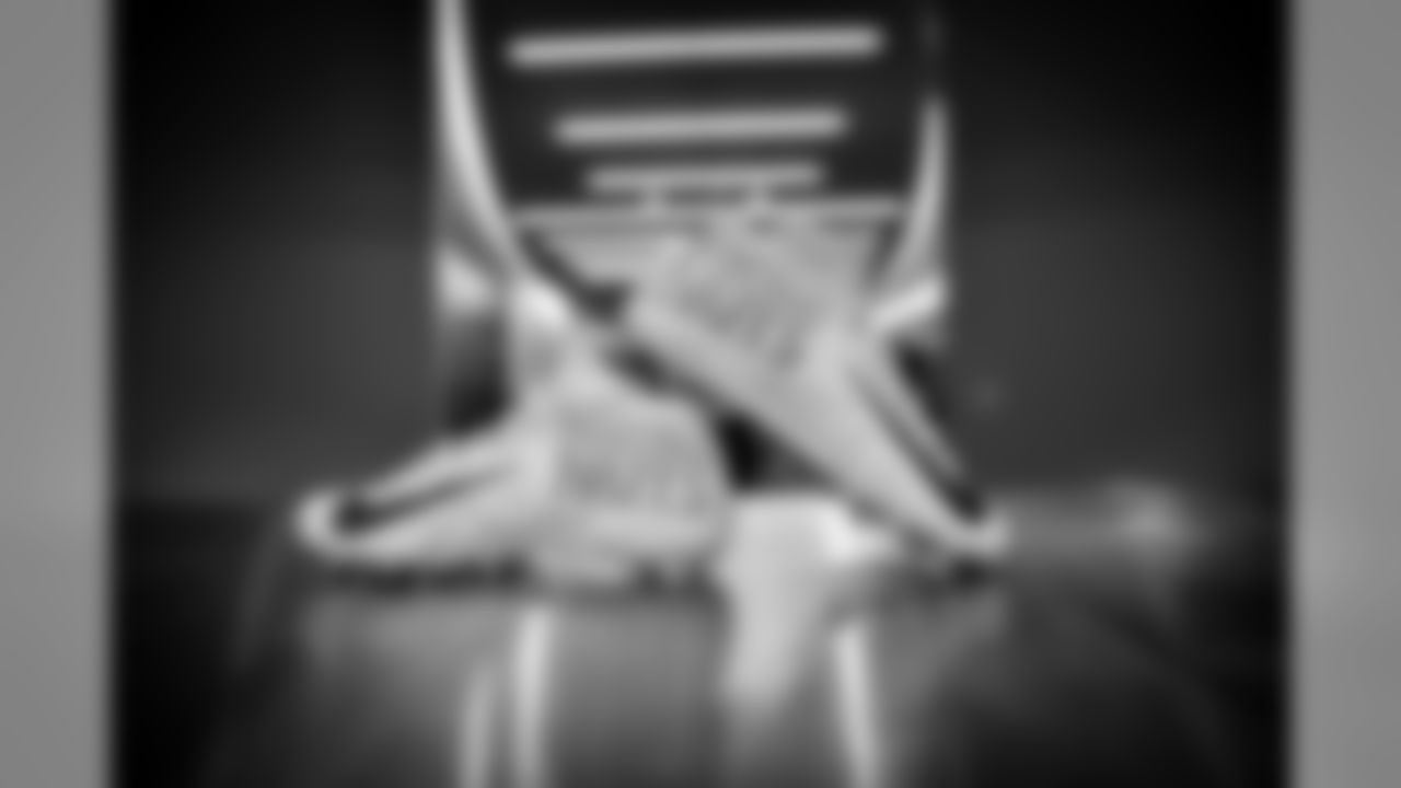 20161129_shoes_all_jj7717.jpg