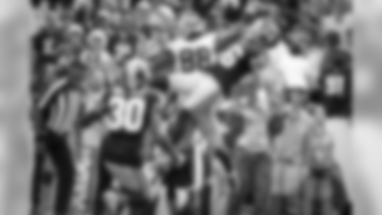 88_dez_bryant_26_breeland_on_coverage.jpg