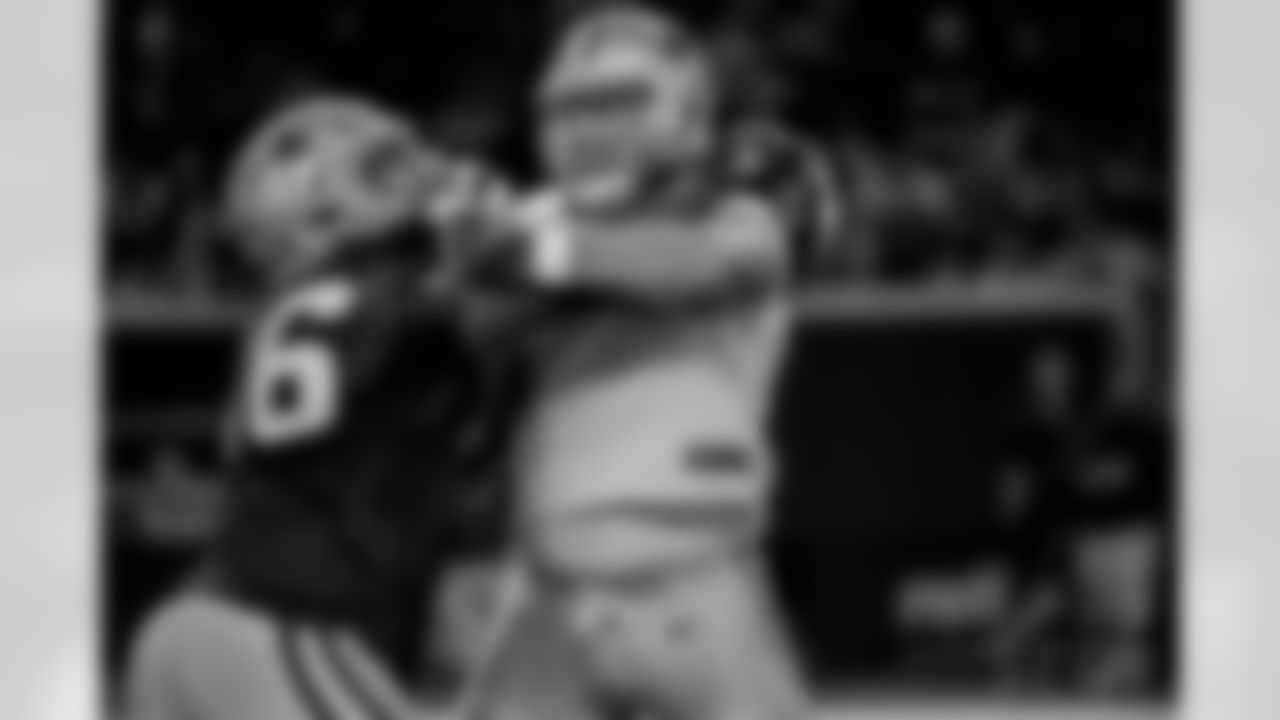 20170823_dal_travis_frederick_selects_jj35585.jpg