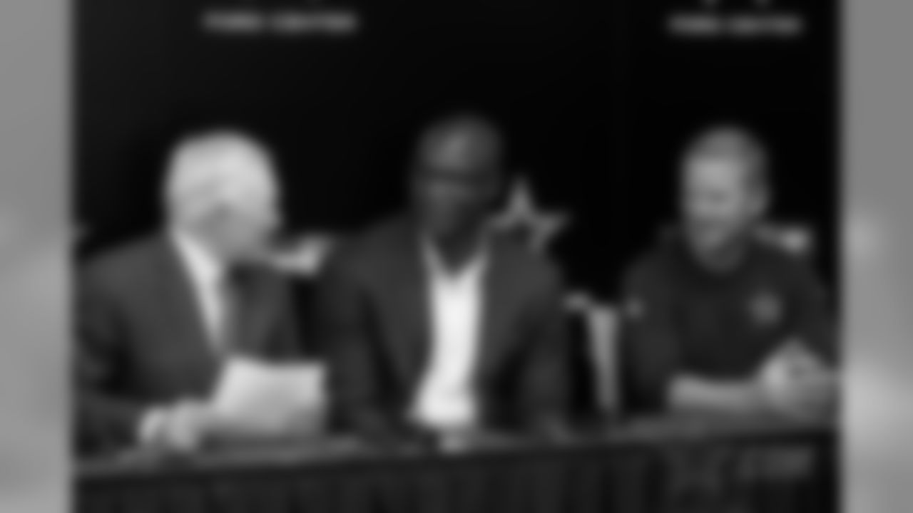 20170424_dal_demarcus_ware_retirement16.jpg