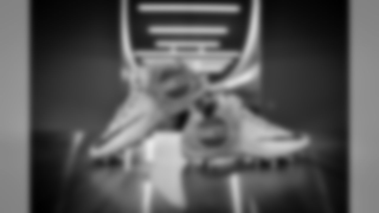 20161129_shoes_all_jj7713.jpg
