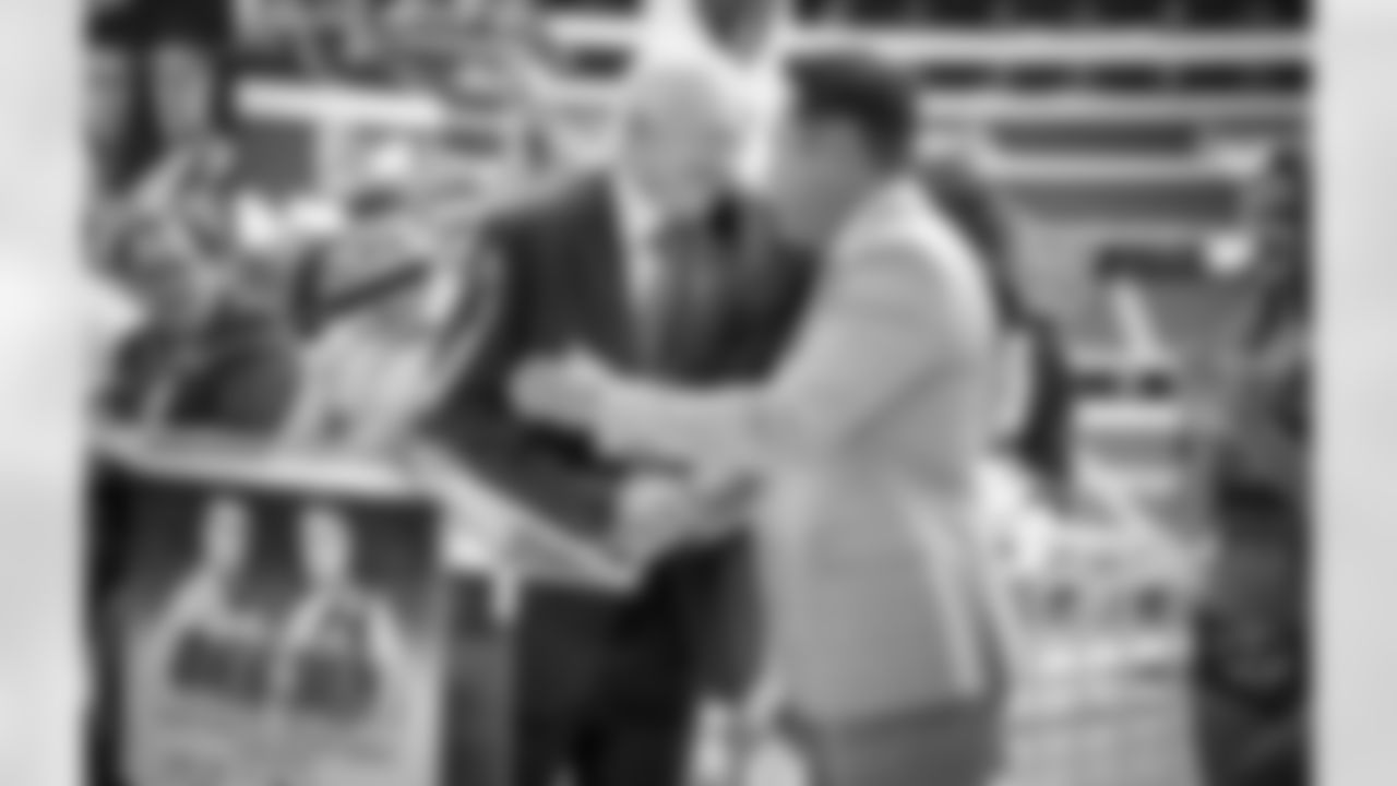 20160718_dal_jerry_jones04.jpg