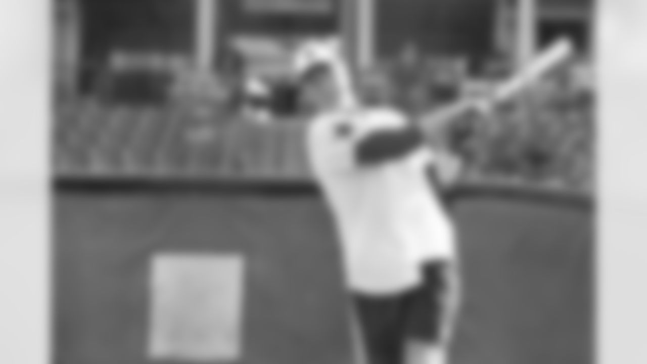 20170508_dal_homerunderby145.jpg