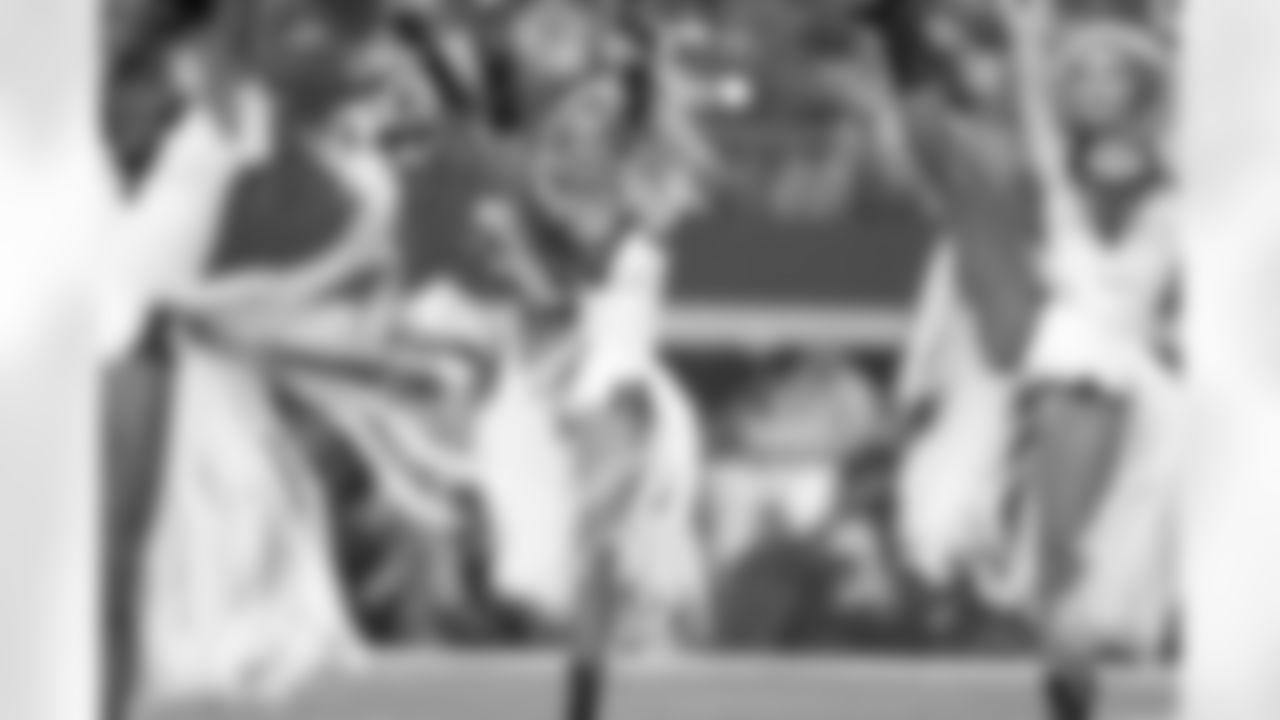 20141027_dal_cheers_halloween118.jpg