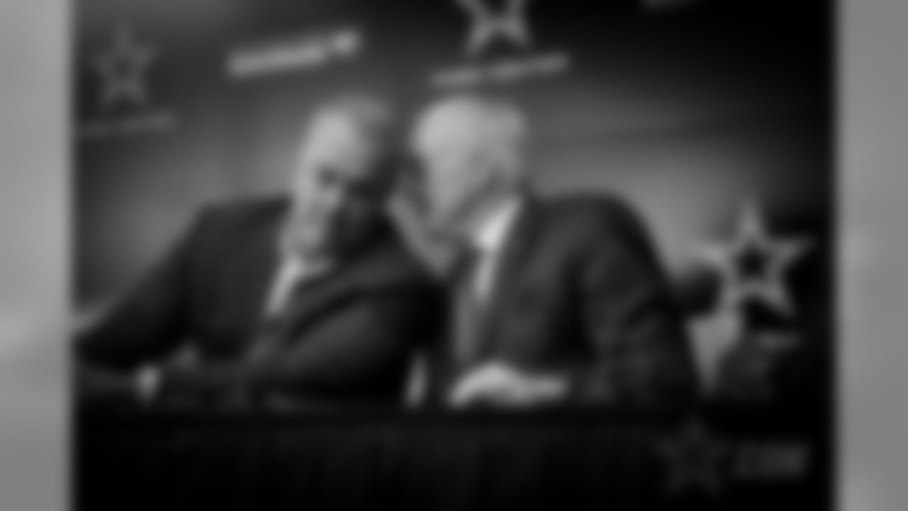 20170424_demarcus_ware_retirement_presser_selects_jj10384.jpg