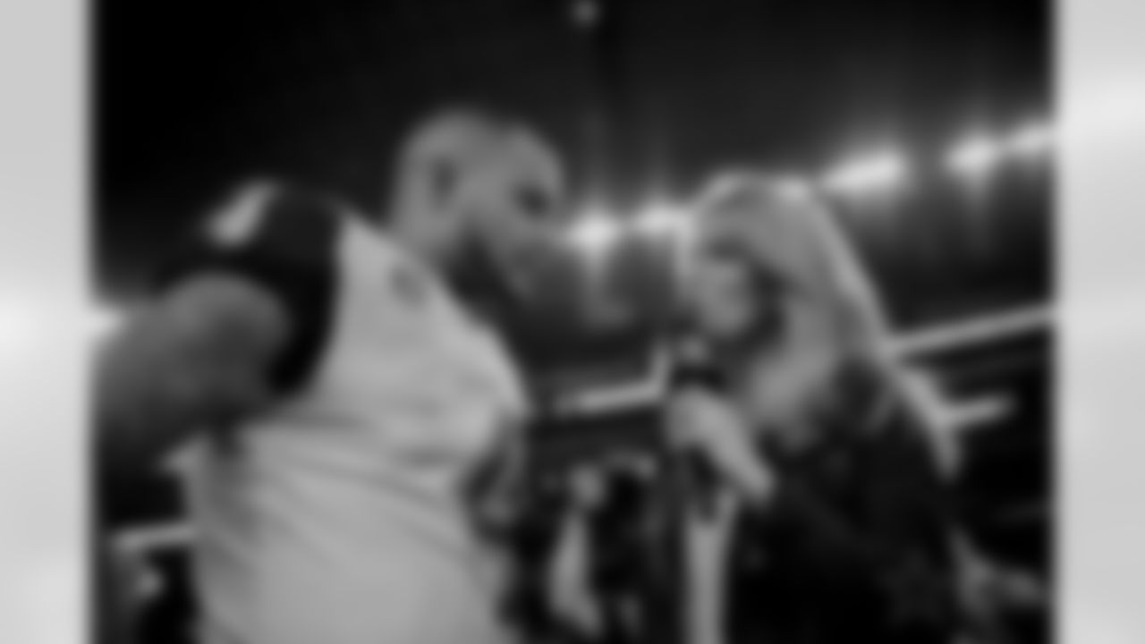 20171130_dak_prescott_selects_jj61740.jpg