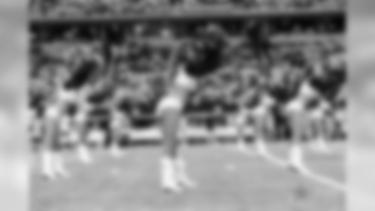 20170910_dal_cheer_selects_jj42218.jpg