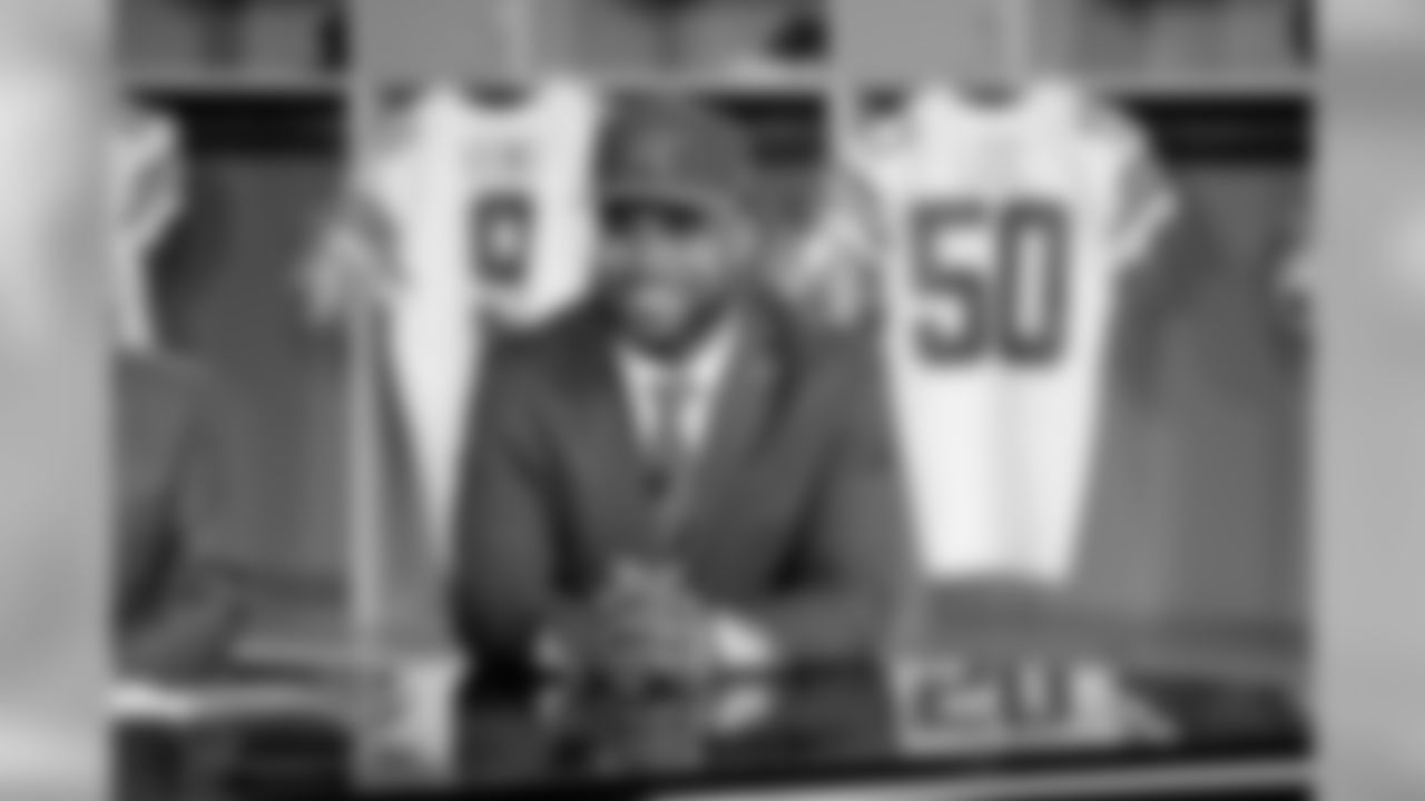 20160429_dal_ezekiel_elliott_presser44.jpg