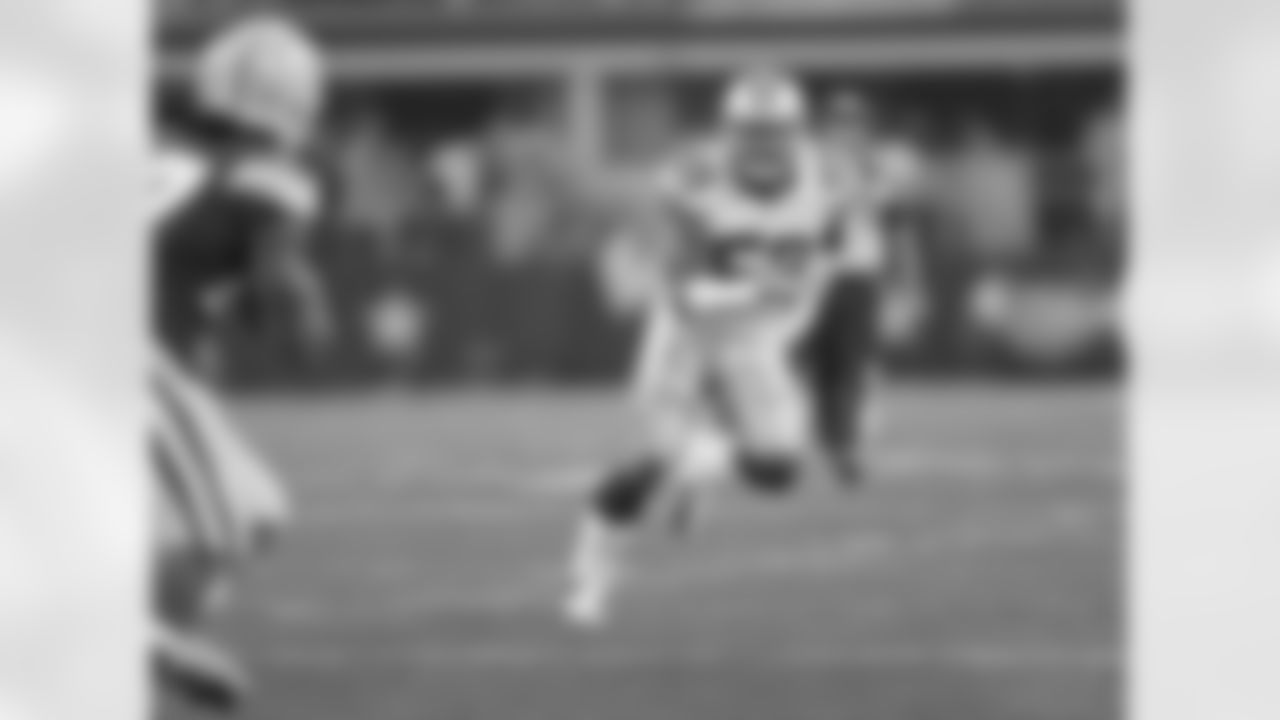 Ernie Sims