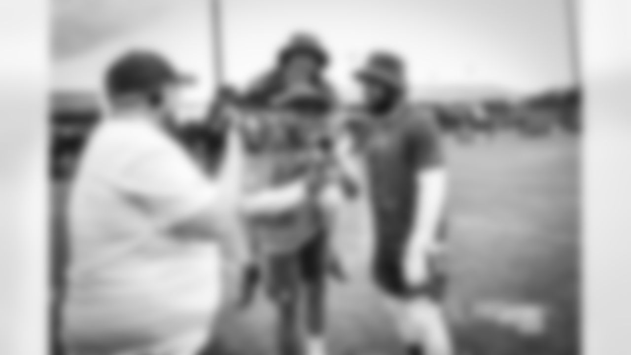 20170128_probowl_ezekiel_elliott_selects_jj29321.jpg