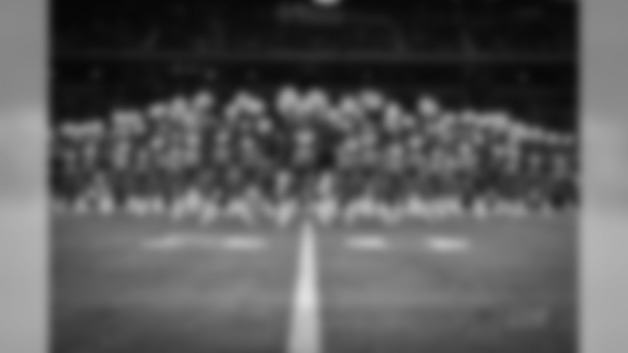 20161218_dal_cheer_all_jj17507.jpg
