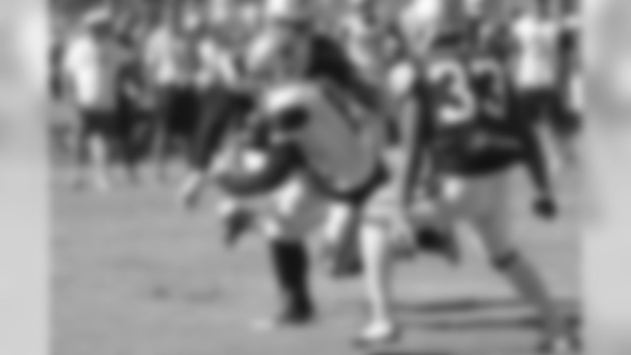 tempIMG_0408--nfl_mezz_1280_1024.jpg