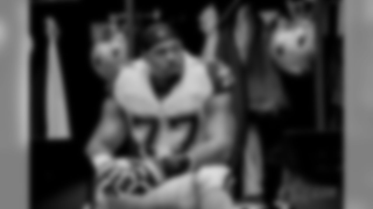 20171130_tyron_smith_selects_jj61906.jpg