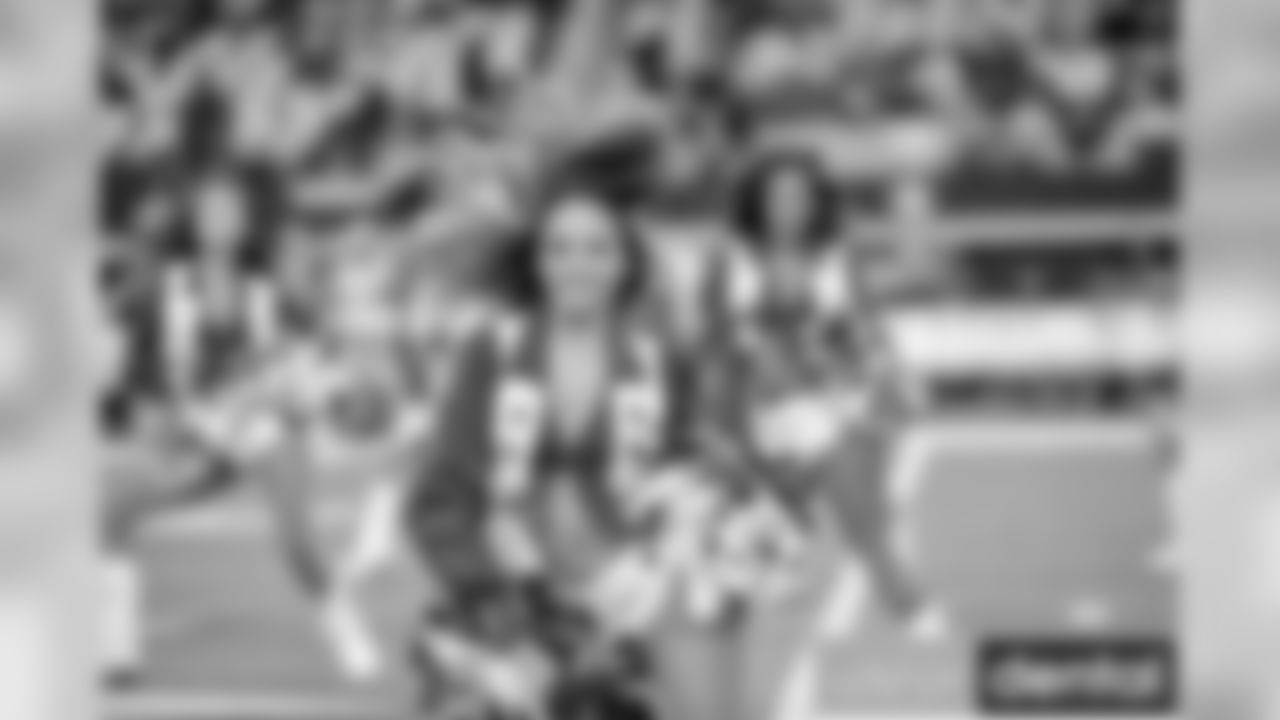 20171130_cheers_selects_jj61666.jpg