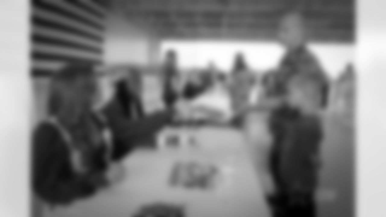20160728_dal_cheers.jpg