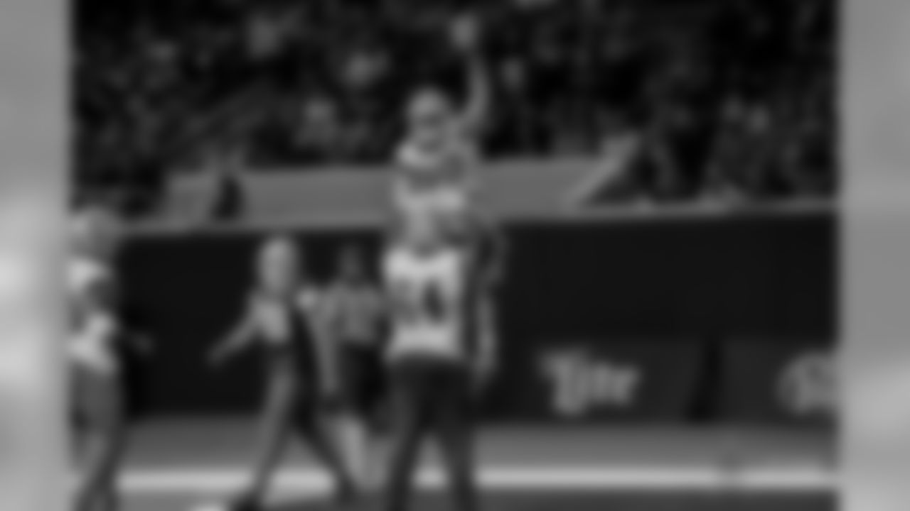 20170829_dal_dez_bryant_selects_jj38176.jpg