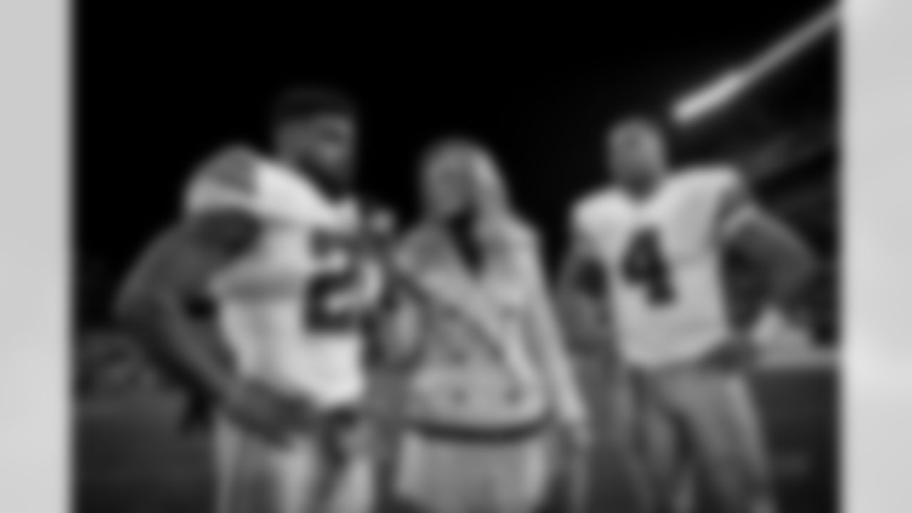 20161114_dal_vs_pit_ezekiel_elliott_selects_jj2034.jpg