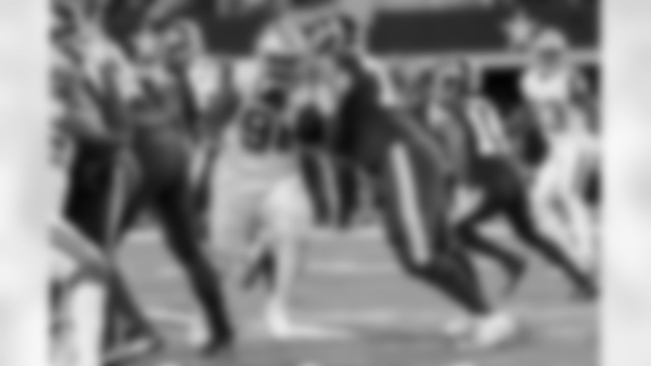 20171130_maliek_collins_selects_jj61801.jpg
