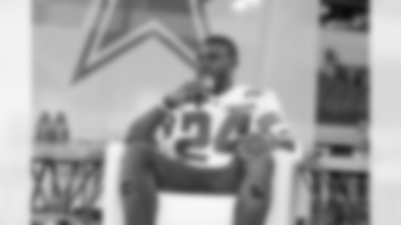 20160429_dal_draft_day_07.jpg