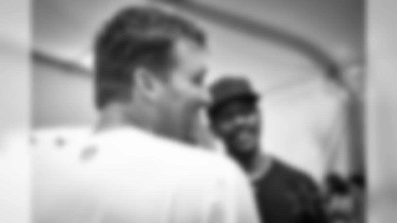 08062015_training_camp_afternoon_romo_denzel_jj530_0.jpg