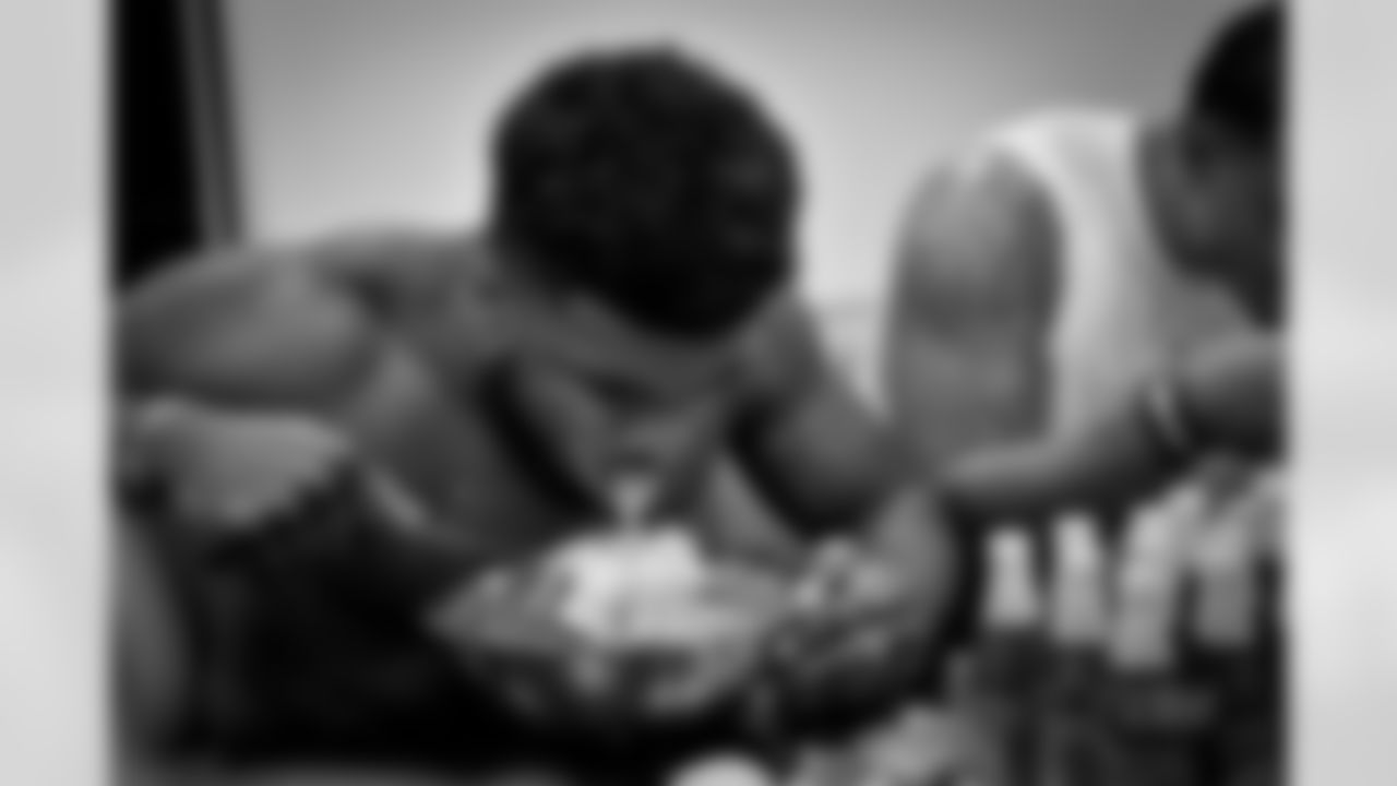 20161118_beasleys_hotsauce_all_jj3334.jpg