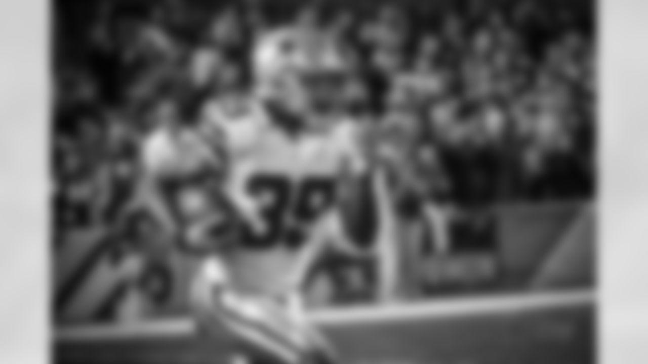 20161114_dal_vs_pit_brandon_carr_selects_jj2212.jpg