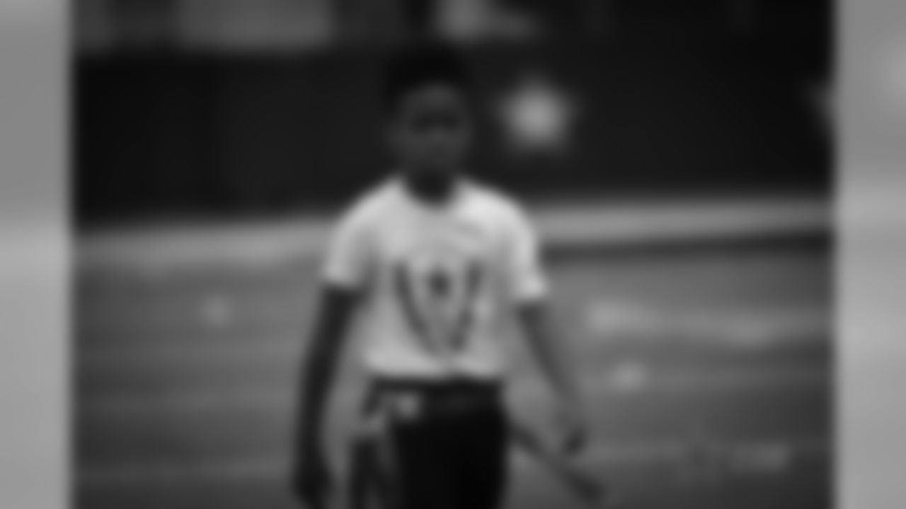2016_youth_camps_spanish_jj0116.jpg