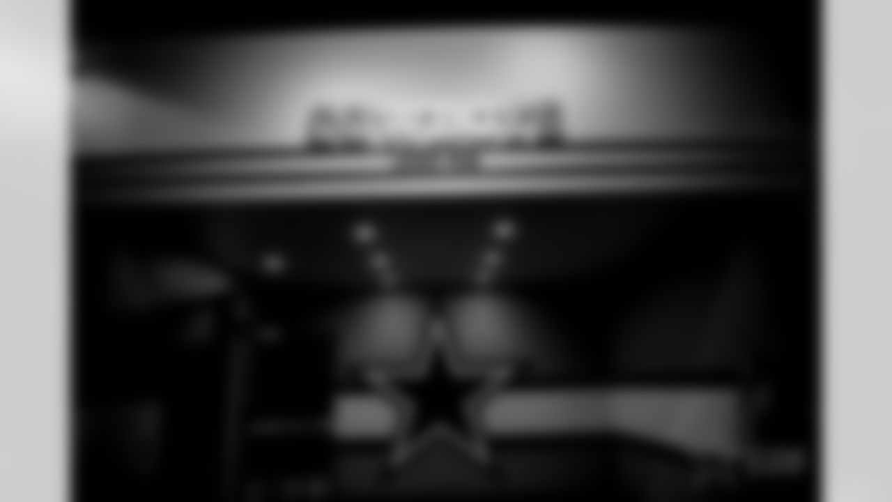 20171130_locker_room_selects_jj61886.jpg