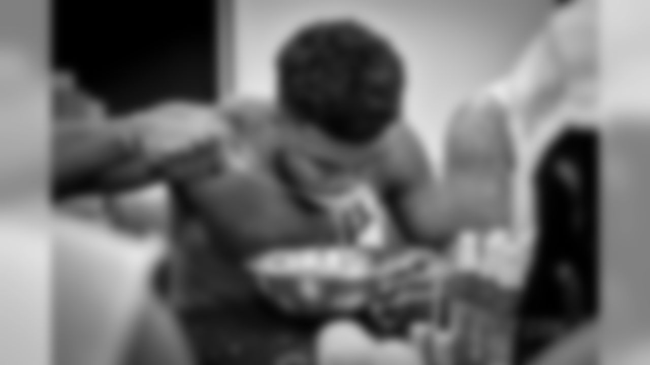 20161118_beasleys_hotsauce_all_jj3314.jpg