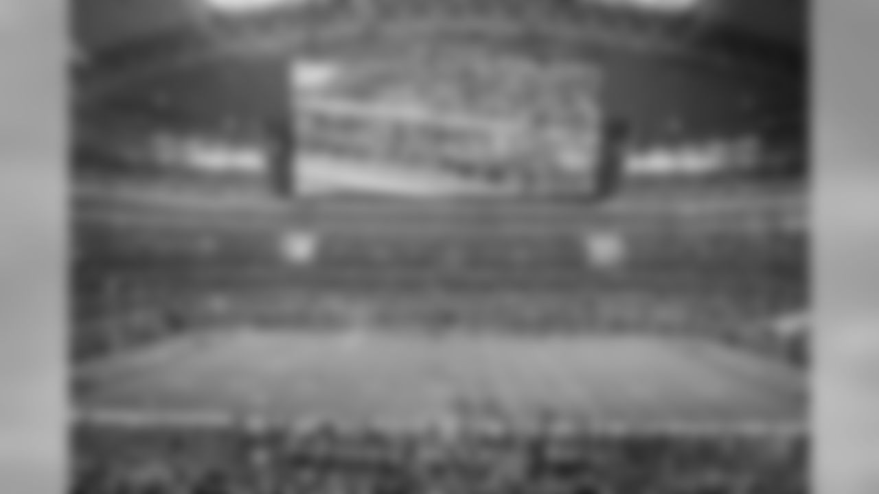 20171105_dal_tony_romo_tribute39.jpg