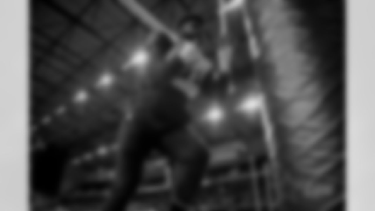 20170821_dal_ezekiel_elliott_selects_jj35092.jpg