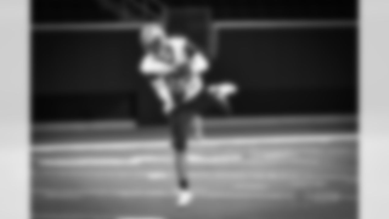 20160921_practice_terrance_williams_selects_jj0470.jpg