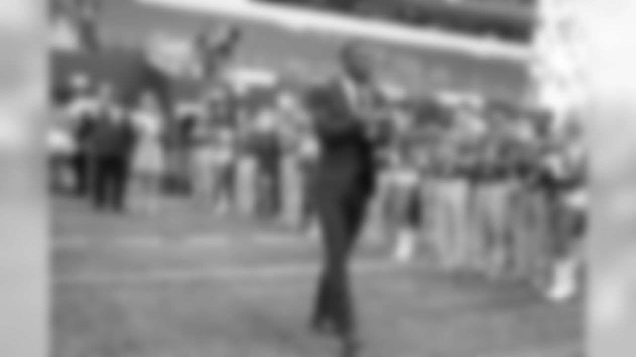 temp20140827_DAL_Kickoff_Luncheon_quickies040.jpg