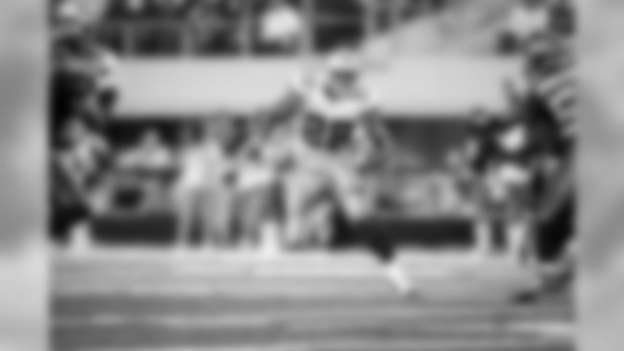 ap_091101070554.jpg