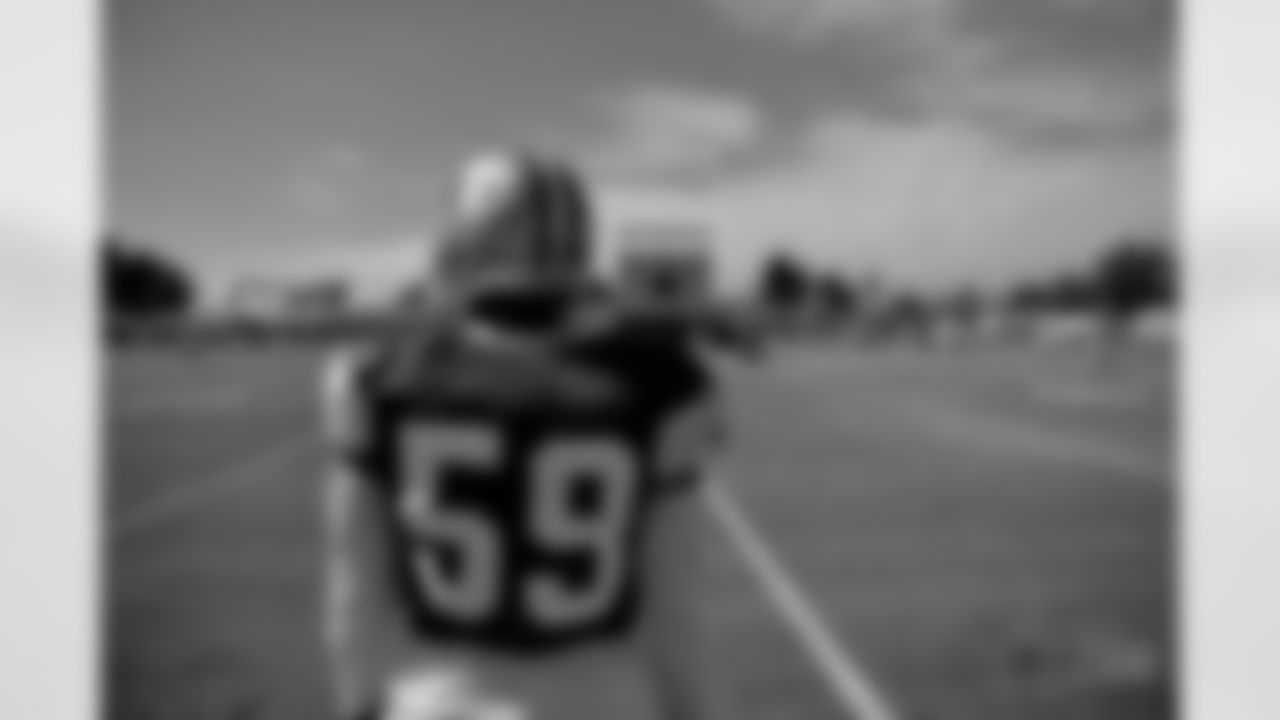 20170815_dal_anthony_hitchens_selects_jj30913.jpg