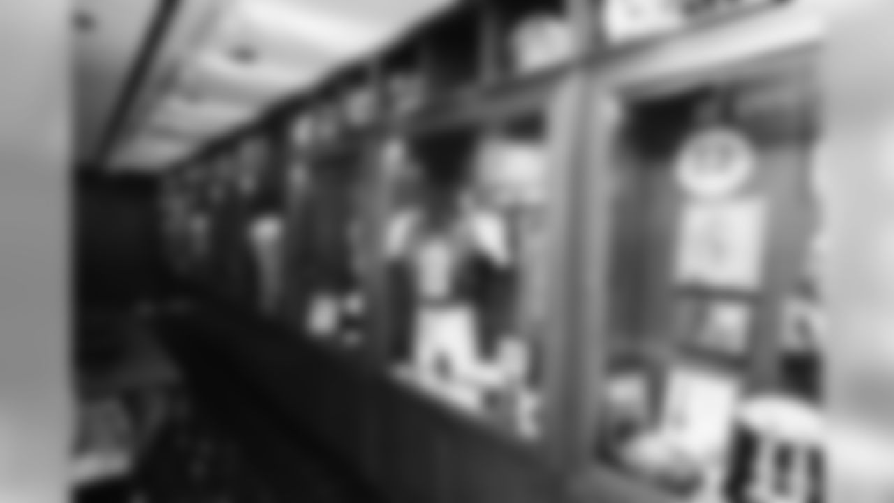 dcweekl-r1-044-20a.jpg