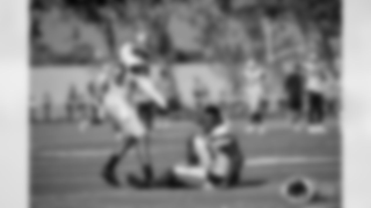 20170814_dal_dez_bryant_selects_jj30528.jpg